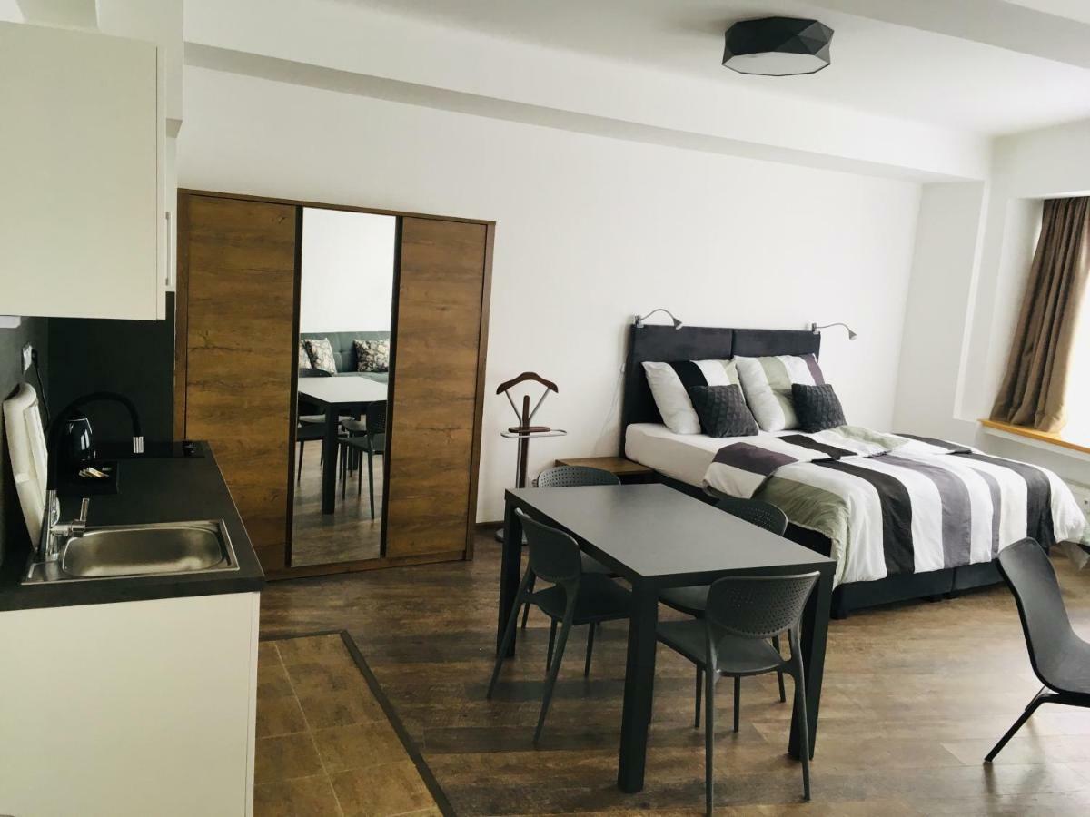 Like Home Apartments Praga Esterno foto