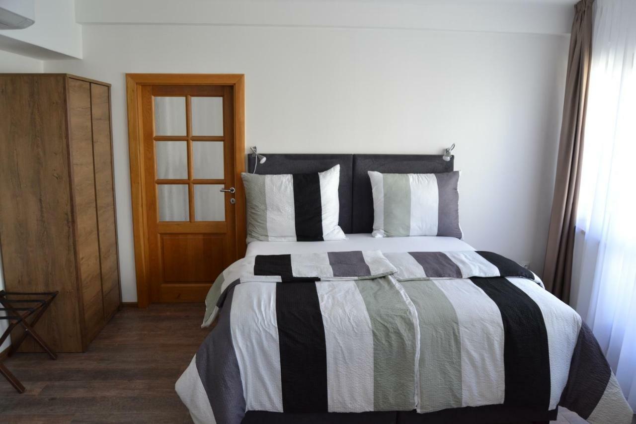 Like Home Apartments Praga Esterno foto